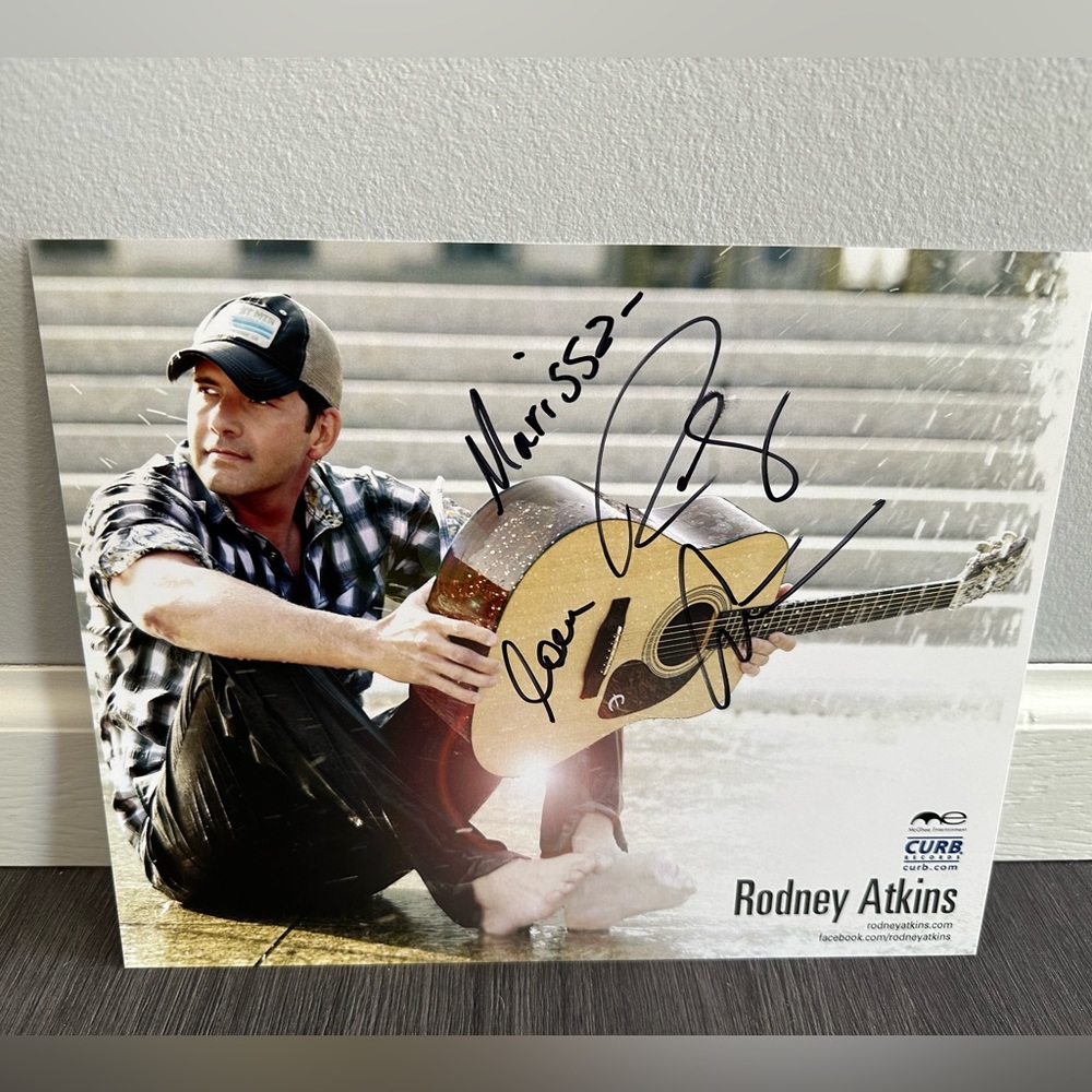 Rodney atkins autographed poster - like new condition